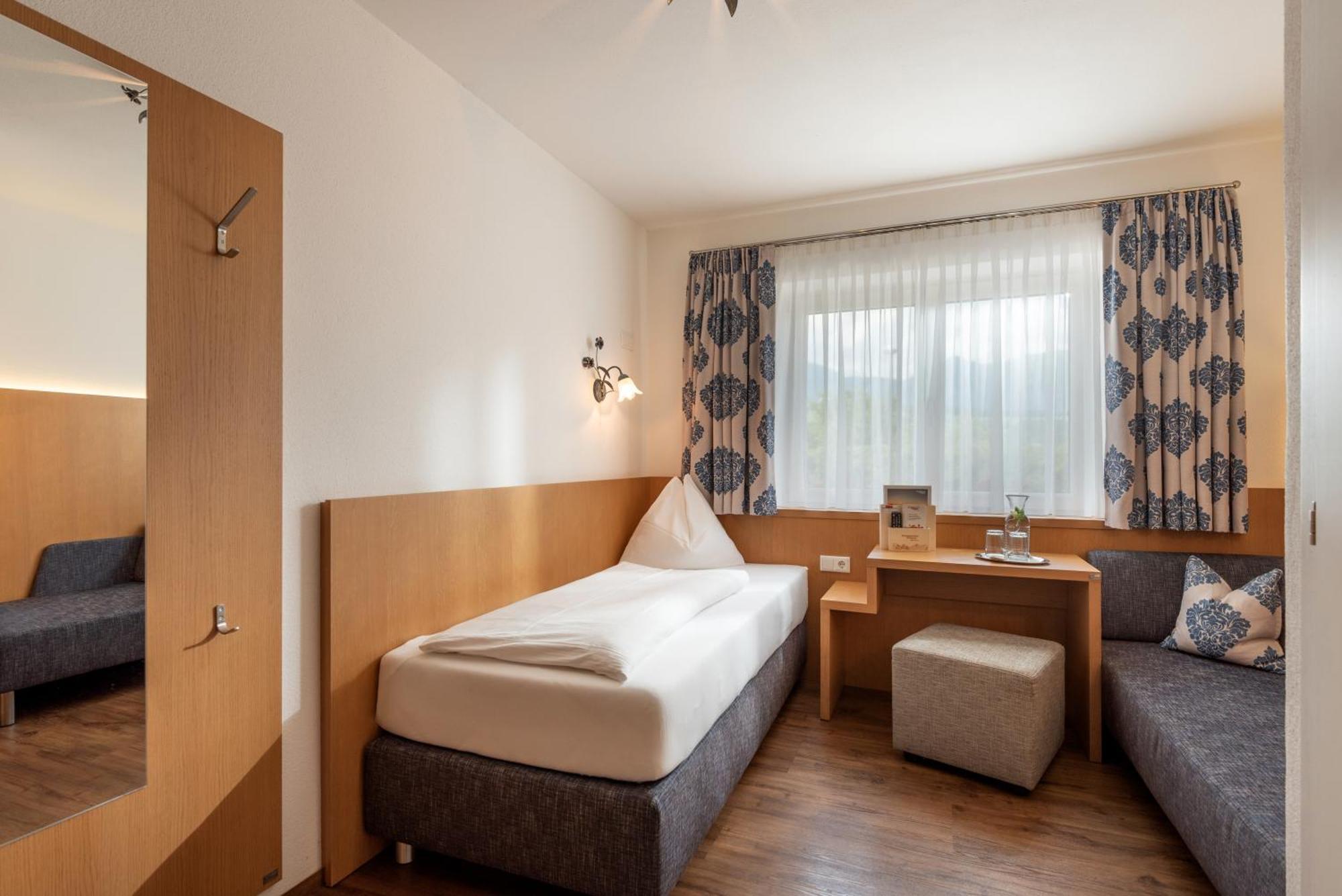 Hotel Tiroler Stuben Wörgl Exterior foto